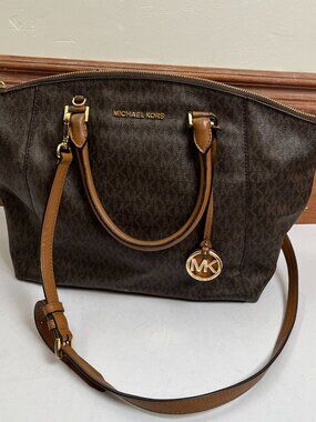 Michael Kors Riley Bag Purse Handbag/Brown